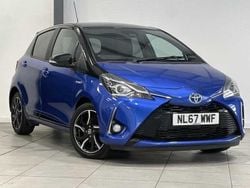 Blue/black Used 2017 Toyota Yaris Hybrid Hatchback | £11,000 (Fair price)