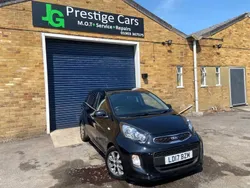 Black Used 2017 Kia Picanto Hatchback | £4,750 (Fair price)