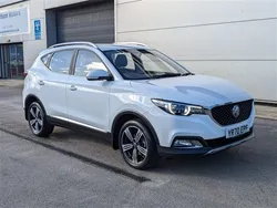 White Used 2020 MG ZS Exclusive Sedan | £12,995 (Fair price)