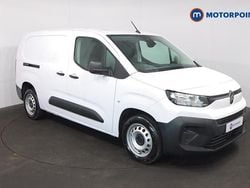 White New 2025 Citroën Berlingo MPV | £17,049 (Good price)