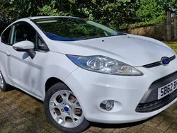 White Used 2012 Ford Fiesta Zetec Hatchback | £3,750 (Fair price)