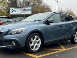 Blue Used 2013 Volvo V40 CC Estate | £4,995 (Fair price)
