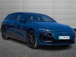 Blue Used 2025 Audi e-tron Performance SUV | £64,695