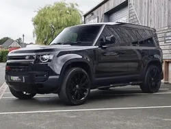 Black Used 2022 Land Rover Defender SE SUV | £53,995 (Fair price)