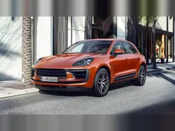 Papaya metallic Used 2023 Porsche Macan SUV | £55,900 (Fair price)