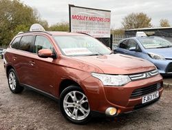 Red Used 2013 Mitsubishi Outlander SUV | £4,990 (Fair price)