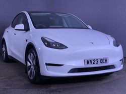 White Used 2023 Tesla Model Y SUV | £24,999 (Good price)