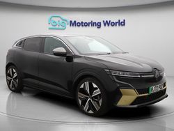 Black/grey Used 2022 Renault Mégane Hatchback | £16,830 (Fair price)