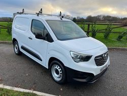White Used 2023 Vauxhall Combo S Van | £9,995 (Good price)