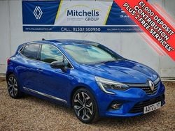 Iron blue Used 2022 Renault Clio V Techno Hatchback | £14,995 (Fair price)