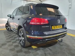 Blue Used 2015 VW Touareg R-line SUV | £12,750 (Fair price)