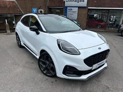 Frozen white Used 2024 Ford Puma ST SUV | £23,690 (Fair price)