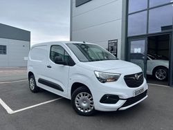 White Used 2022 Vauxhall Combo Sportive MPV | £10,191 (Fair price)