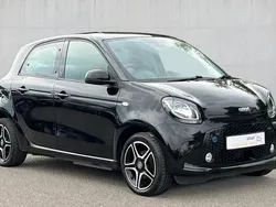 Bodypanels in black Used 2020 Smart ForFour Electric Drive Premium Hatchback | £7,900