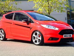 Red Used 2014 Ford Fiesta ST Hatchback | £5,795 (Fair price)