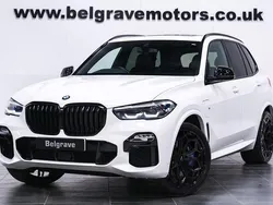 Metallic white Used 2021 BMW X5 M Sport SUV | £46,250 (Fair price)