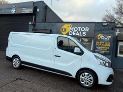White Used 2019 Renault Trafic MPV | £10,495 (Good price)