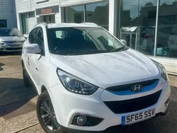 White Used 2015 Hyundai ix35 SE SUV | £5,795 (Fair price)