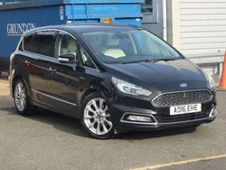 Black Used 2016 Ford S-MAX Vignale MPV | £11,999 (Good price)