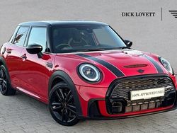 Red Used 2023 Mini Cooper S Hatch Hatchback | £25,385 (A bit pricey)