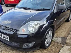 Black Used 2006 Ford Fiesta Zetec Hatchback | £2,295 (Fair price)