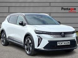 White/black Used 2025 Renault Scénic Techno MPV | £31,994