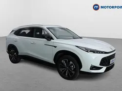 White Used 2025 MG HS Trophy SUV | £22,899 (Expensive)