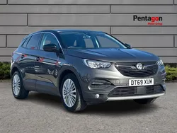 Moonstone grey Used 2020 Vauxhall Grandland X SRi SUV | £10,999 (Super price)