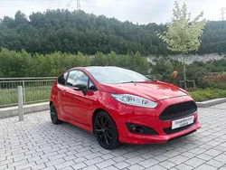 Red Used 2014 Ford Fiesta Zetec Hatchback | £3,695 (Fair price)