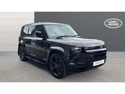 Black Used 2025 Land Rover Defender SE Dynamic SUV | £70,198 (Fair price)