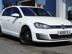 White Used 2017 VW Golf VII GTD Hatchback | £12,790 (Fair price)