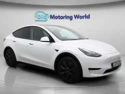 White Used 2024 Tesla Model Y Long Range RWD SUV | £39,200