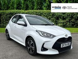 White Used 2024 Toyota Yaris Hybrid Design Hatchback | £19,695 (Fair price)
