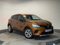 Orange Used 2022 Renault Captur Iconic SUV | £13,450 (Fair price)