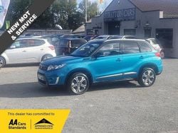 Turquoise/black Used 2015 Suzuki Vitara SZ5 SUV | £10,995 (Fair price)