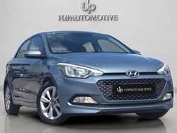 Blue Used 2015 Hyundai i20 SE Hatchback | £4,995