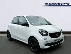 White Used 2015 Smart ForFour Passion Hatchback | £3,995 (Fair price)