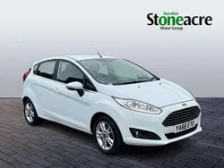White Used 2016 Ford Fiesta Zetec Hatchback | £5,995 (Fair price)