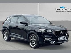 Black Used 2022 MG HS Excite SUV | £15,200 (Fair price)