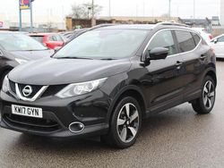 Black Used 2017 Nissan Qashqai N-Connecta SUV | £8,750 (Good price)
