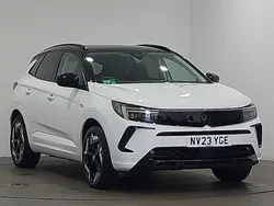 White Used 2023 Vauxhall Grandland X GSe SUV | £20,998 (A bit pricey)