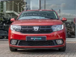 Red Used 2017 Dacia Logan Lauréate Sedan | £6,700 (Fair price)