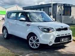 White Used 2015 Kia Soul Plus SUV | £10,495 (Fair price)