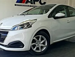White Used 2016 Peugeot 208 Active Hatchback | £5,495 (Fair price)