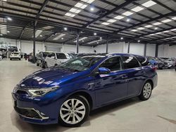 Blue Used 2018 Toyota Auris Hybrid Estate | £12,330 (Fair price)