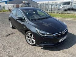 Black Used 2016 Vauxhall Astra SRi Hatchback | £3,395 (Good price)