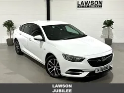 White Used 2018 Vauxhall Insignia Design Edition Hatchback | £9,290 (Fair price)