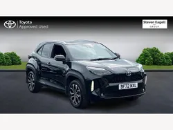 Black Used 2022 Toyota Yaris Hybrid Design Hatchback | £21,095