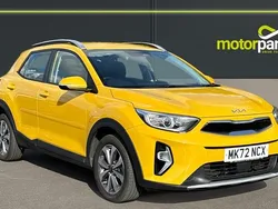 Yellow Used 2022 Kia Stonic 2 SUV | £13,200 (Fair price)