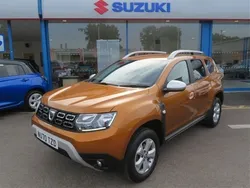 Orange Used 2020 Dacia Duster Comfort SUV | £10,993 (Fair price)